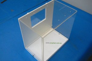 Террариум прямоугольный универсальный размером 40х40х20 см